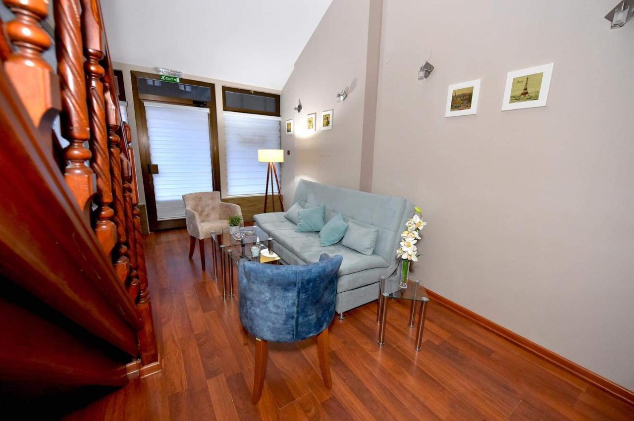 Apartman Royal Gornji Milanovac Exterior foto
